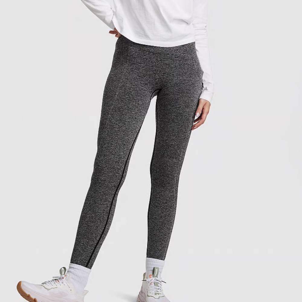 Victoria’s Secret Pink leggings